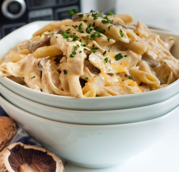 Instant Pot Cheesy Chicken Penne