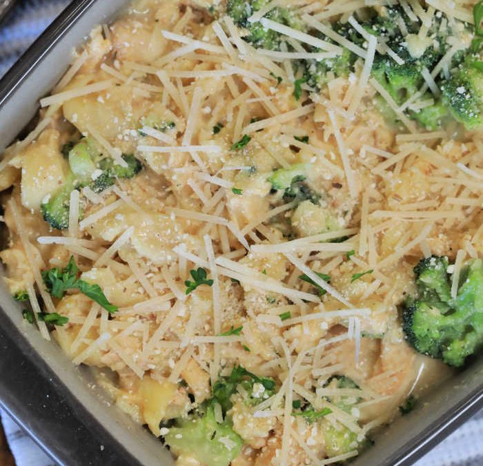 Instant Pot Cheesy Chicken and Broccoli Casserole