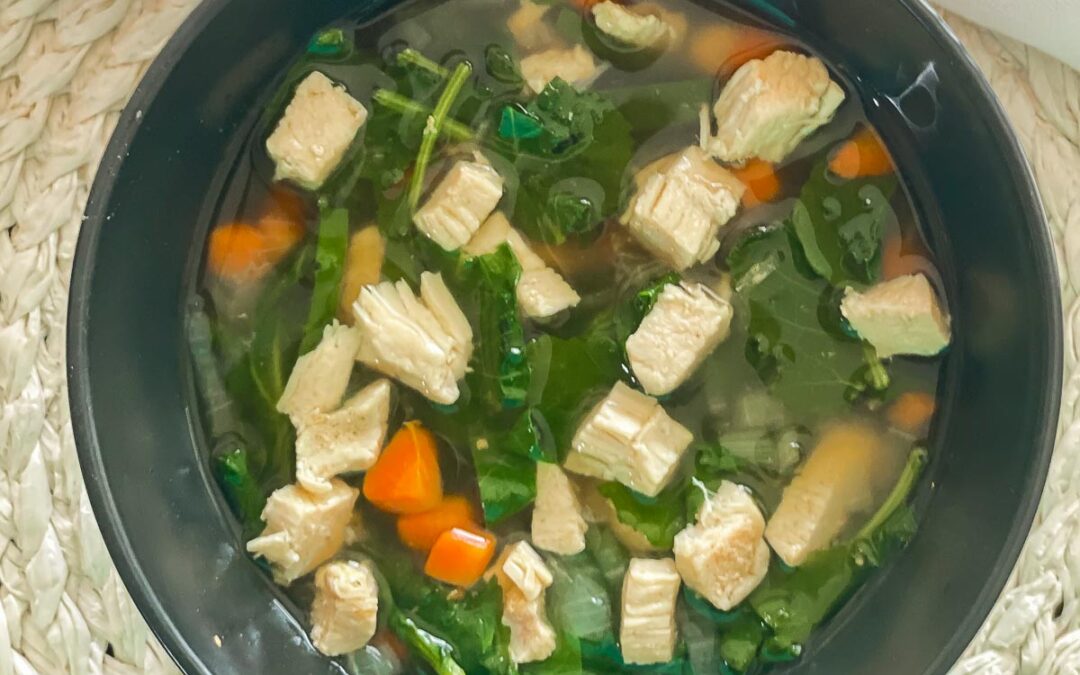Instant Pot Chicken and Kale Soup