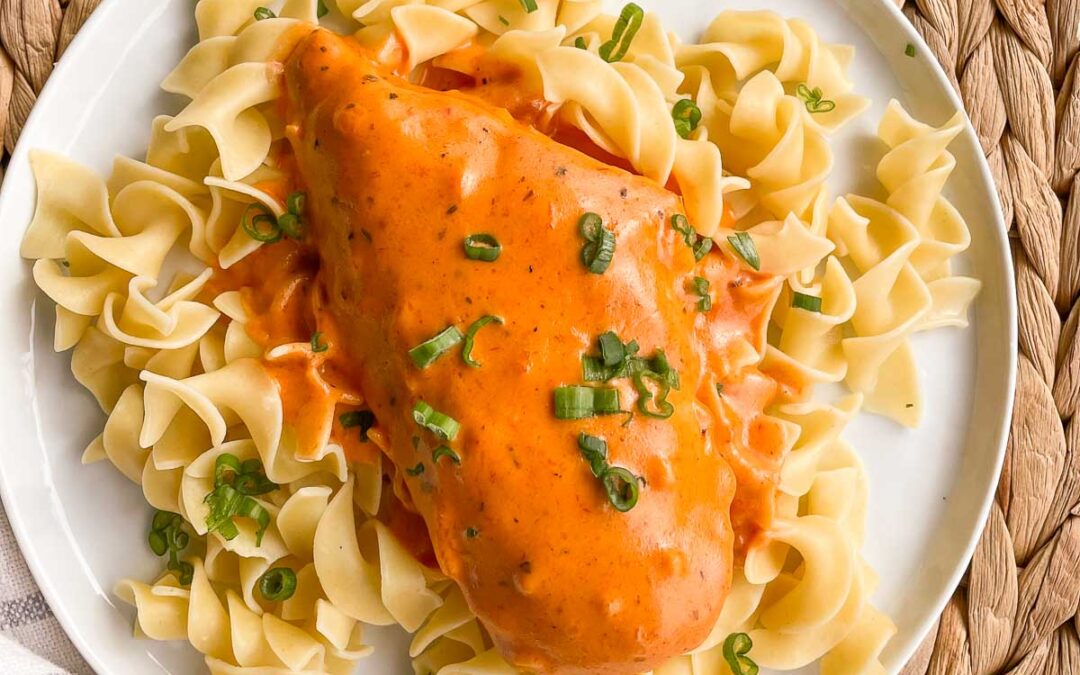 Crock Pot Creamy Tomato Chicken with Noodles